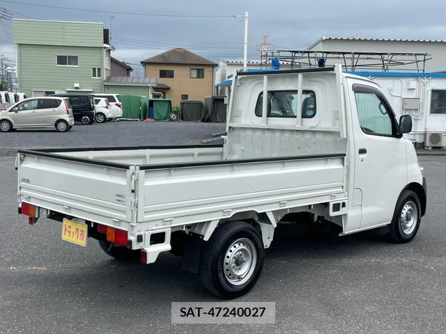 Toyota LITEACE TRUCK 2015-10 8344306-4