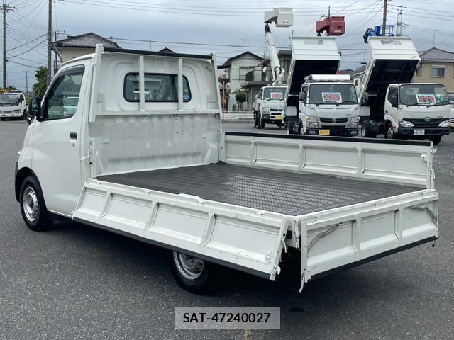Toyota LITEACE TRUCK 2015-10 8344306-9