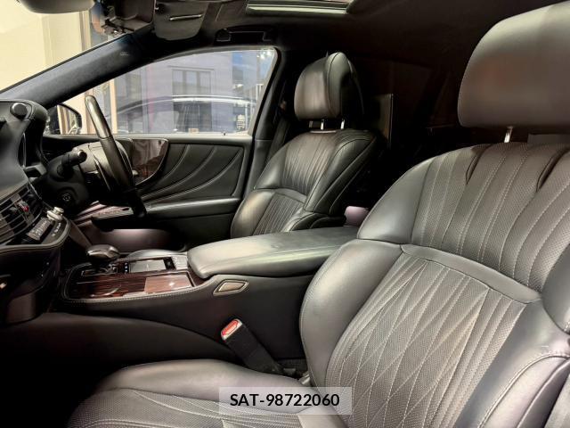 Lexus LS 2018-04 8342314-18