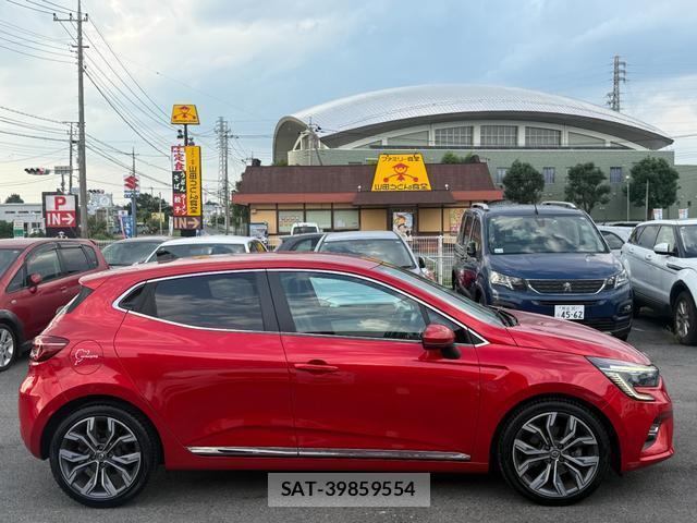 Renault LUTECIA 2021-02 8343534-11