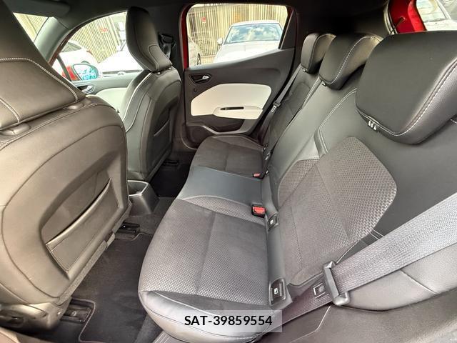 Renault LUTECIA 2021-02 8343534-16