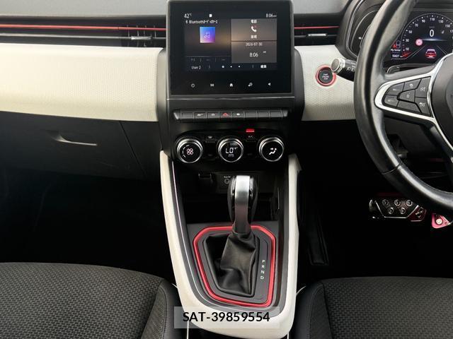 Renault LUTECIA 2021-02 8343534-18