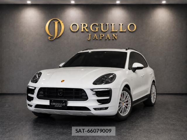 Porsche MACAN 2017-12 8342313-0