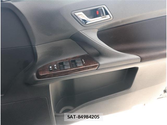 Toyota MARK X 2019-12 8342450-5