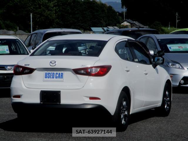 Mazda MAZDA2 2022-06 8342933-1