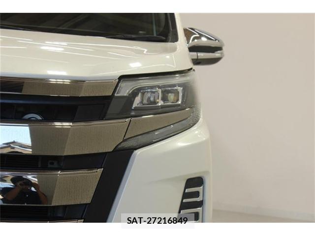 Toyota NOAH 2018-11 8342138-16