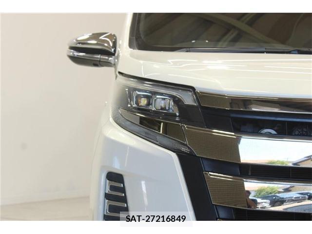 Toyota NOAH 2018-11 8342138-18