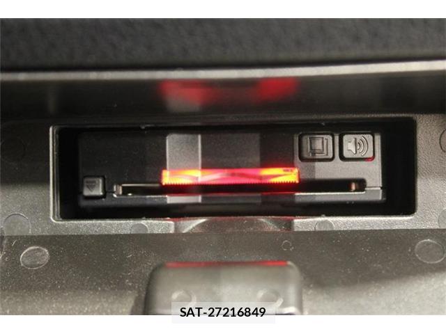 Toyota NOAH 2018-11 8342138-4