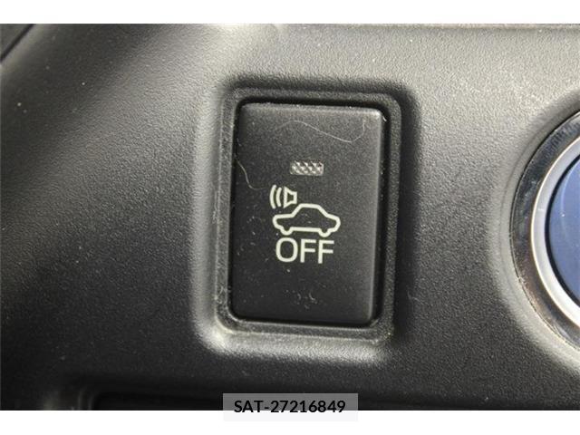 Toyota NOAH 2018-11 8342138-6