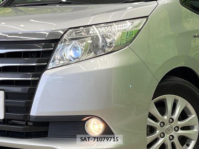 Toyota NOAH 2014-03 8342183-10