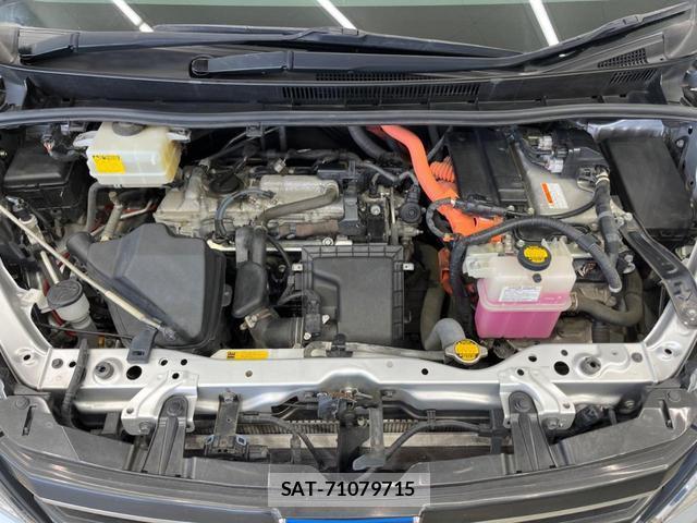 Toyota NOAH 2014-03 8342183-16