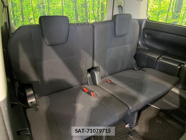 Toyota NOAH 2014-03 8342183-7