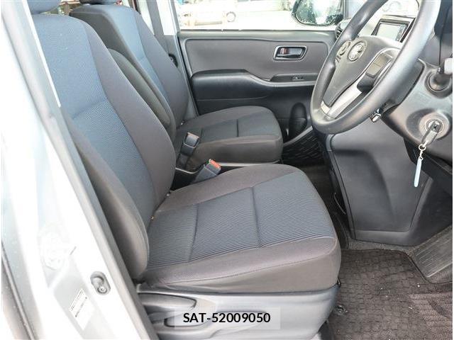 Toyota NOAH 2020-07 8342461-11