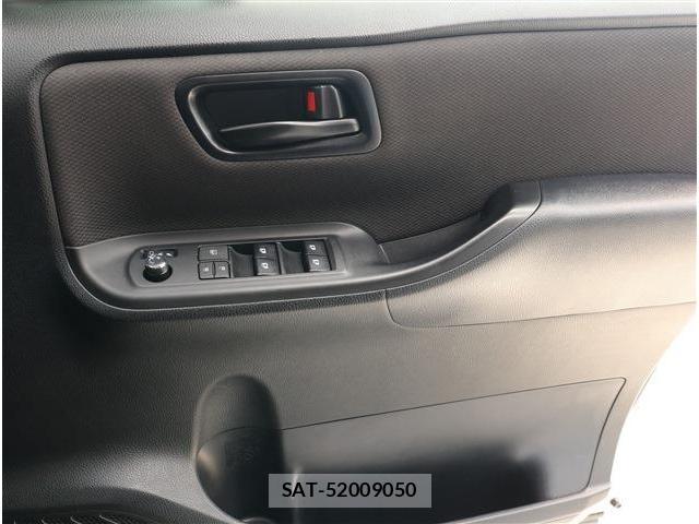 Toyota NOAH 2020-07 8342461-4