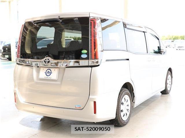 Toyota NOAH 2020-07 8342461-5