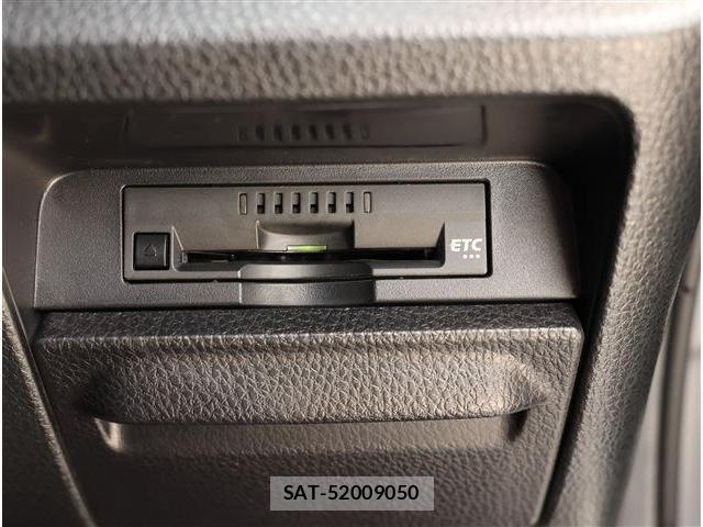 Toyota NOAH 2020-07 8342461-9