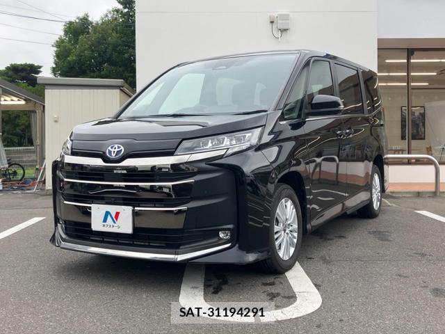 Toyota NOAH 2023-01 8342476-14