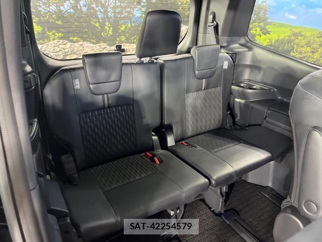 Toyota NOAH 2023-07 8342494-10