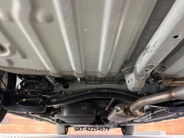 Toyota NOAH 2023-07 8342494-18