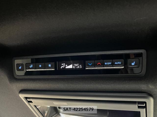 Toyota NOAH 2023-07 8342494-6