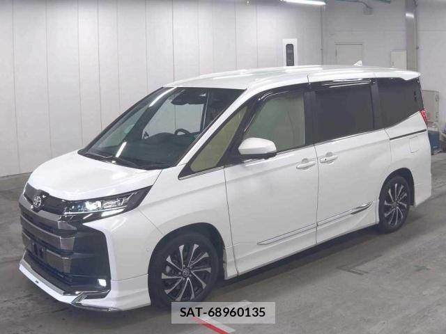 Toyota NOAH 2023-07 8342585-0