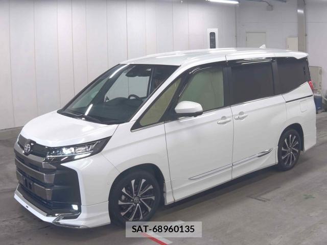 Toyota NOAH 2023-07 8342585-3