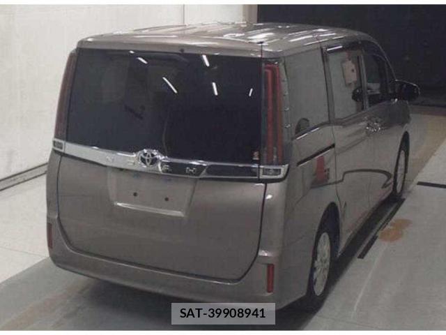 Toyota NOAH 2021-11 8342589-1