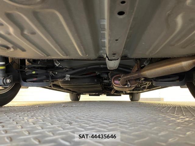 Toyota NOAH 2021-03 8342718-18