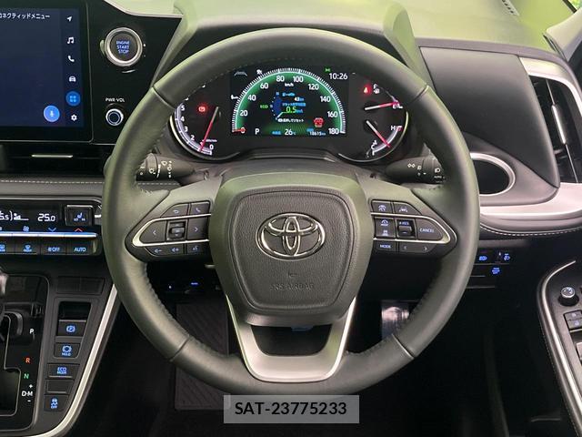 Toyota NOAH 2023-06 8343198-10