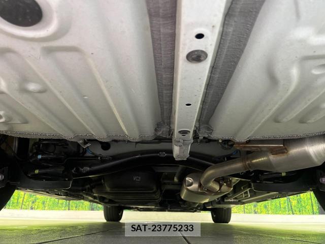 Toyota NOAH 2023-06 8343198-18