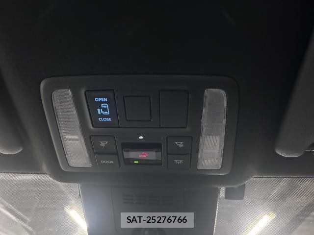 Toyota NOAH 2022-03 8343967-15