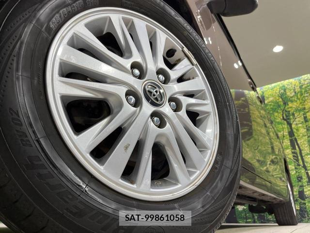Toyota NOAH 2014-04 8344272-13