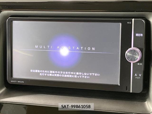 Toyota NOAH 2014-04 8344272-4