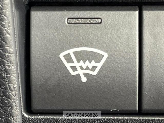 Toyota NOAH 2024-02 8344284-2