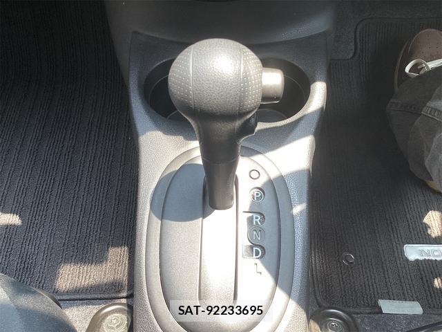 Nissan NOTE 2018-04 8342110-17