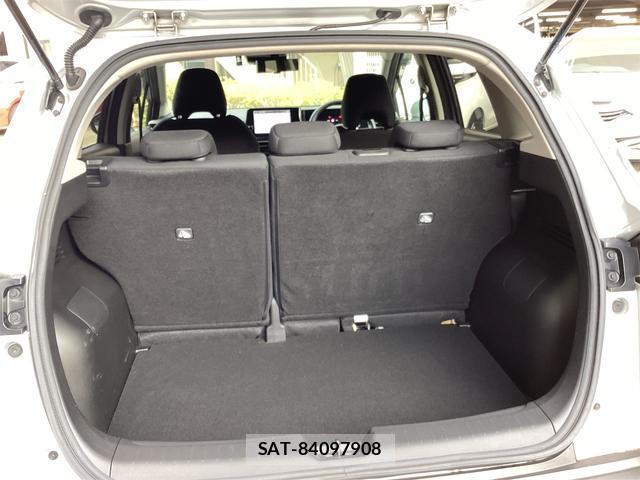 Nissan NOTE 2021-11 8342114-17