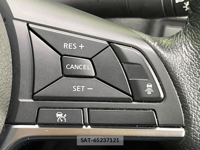 Nissan NOTE 2017-09 8342184-4