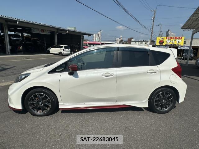Nissan NOTE 2015-08 8342211-11