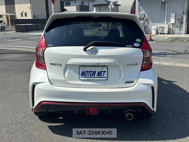 Nissan NOTE 2015-08 8342211-13