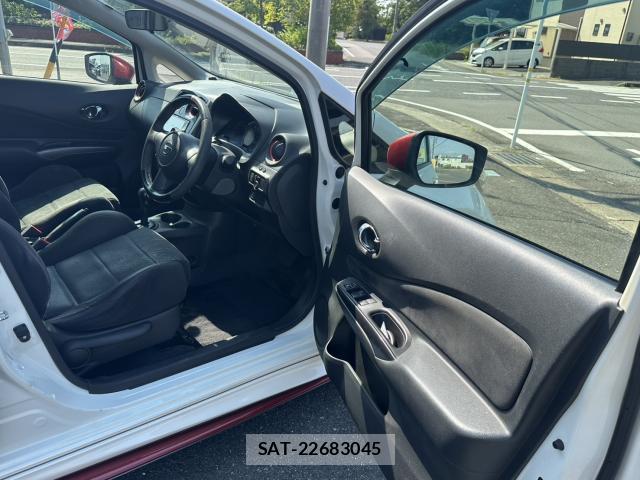 Nissan NOTE 2015-08 8342211-16