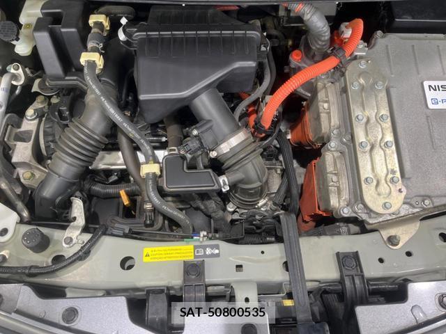 Nissan NOTE 2017-11 8342351-17