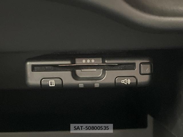 Nissan NOTE 2017-11 8342351-5
