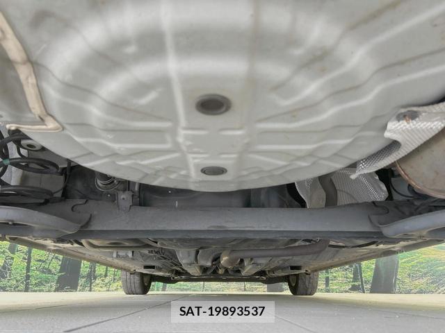 Nissan NOTE 2019-06 8342519-18
