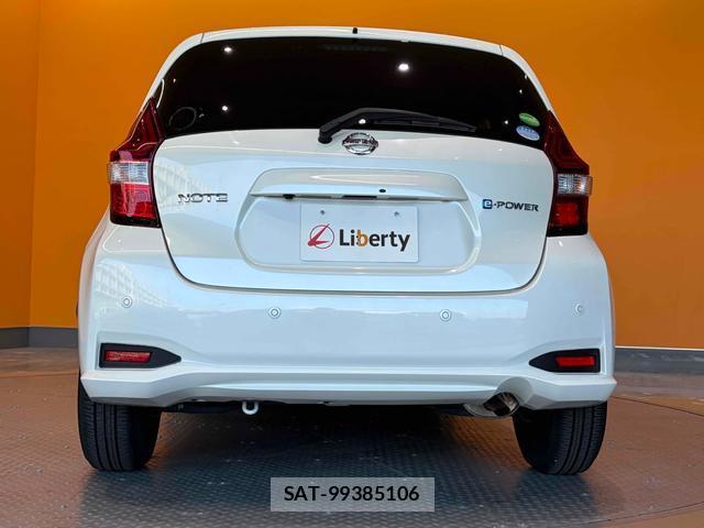 Nissan NOTE 2018-04 8342891-9