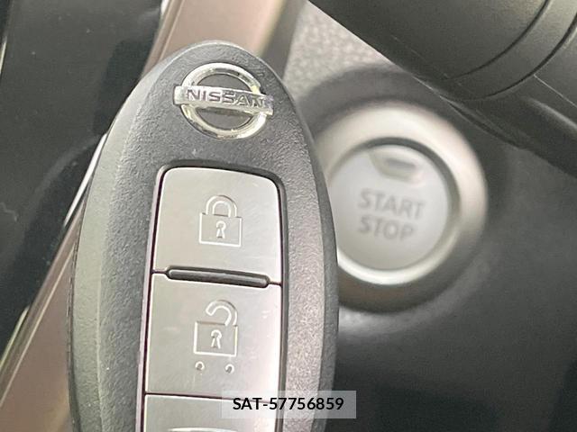 Nissan NOTE 2018-02 8342908-6