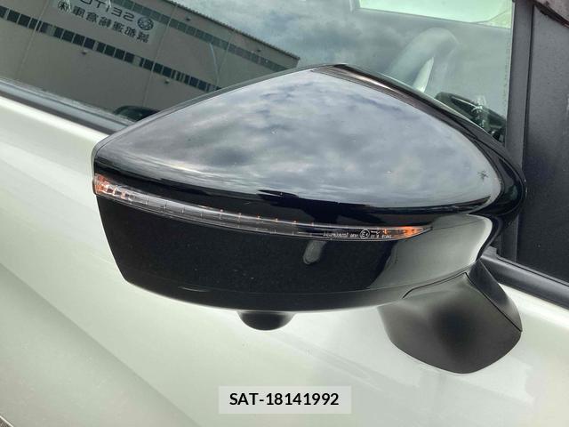 Nissan NOTE 2018-02 8342920-15