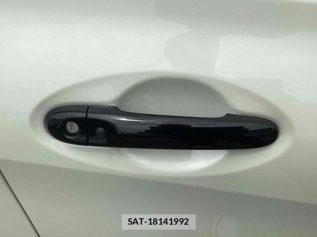 Nissan NOTE 2018-02 8342920-17