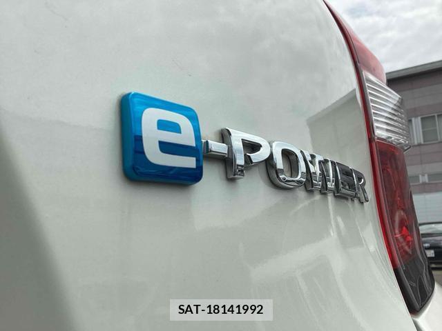 Nissan NOTE 2018-02 8342920-19