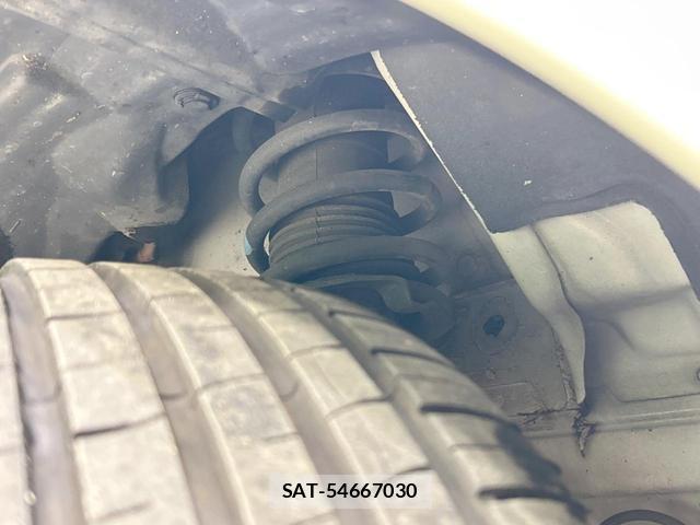 Nissan NOTE 2019-08 8343032-19