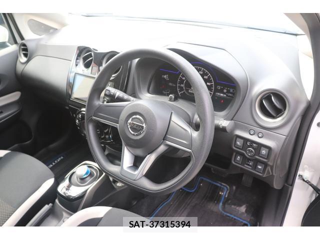 Nissan NOTE 2017-02 8343109-2